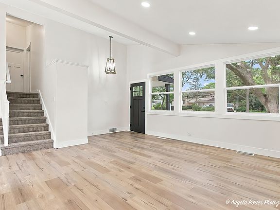 3rd image of 2929 Central Rd
