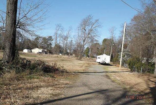 2nd image of 10161 Plum Point Rd