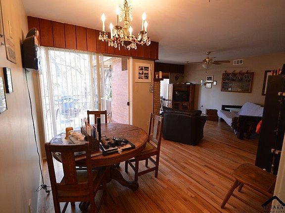 4th image of 130 Queen Ann Dr