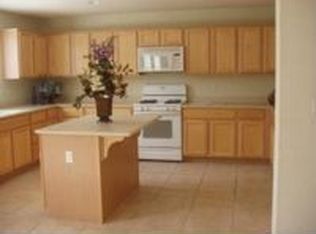 2110 Arnold Dr, Rocklin, CA 95765