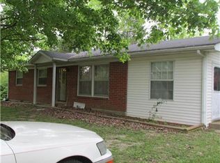 205 Locust Dr, Erin, TN 37061