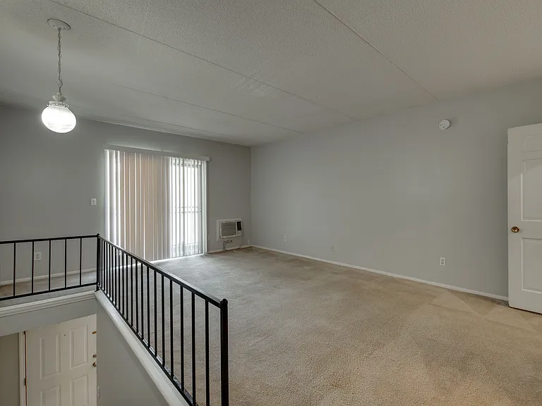 112 Sweetland Dr #1 — Photo 9