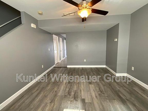4th image of 700 Fountain View Dr #A