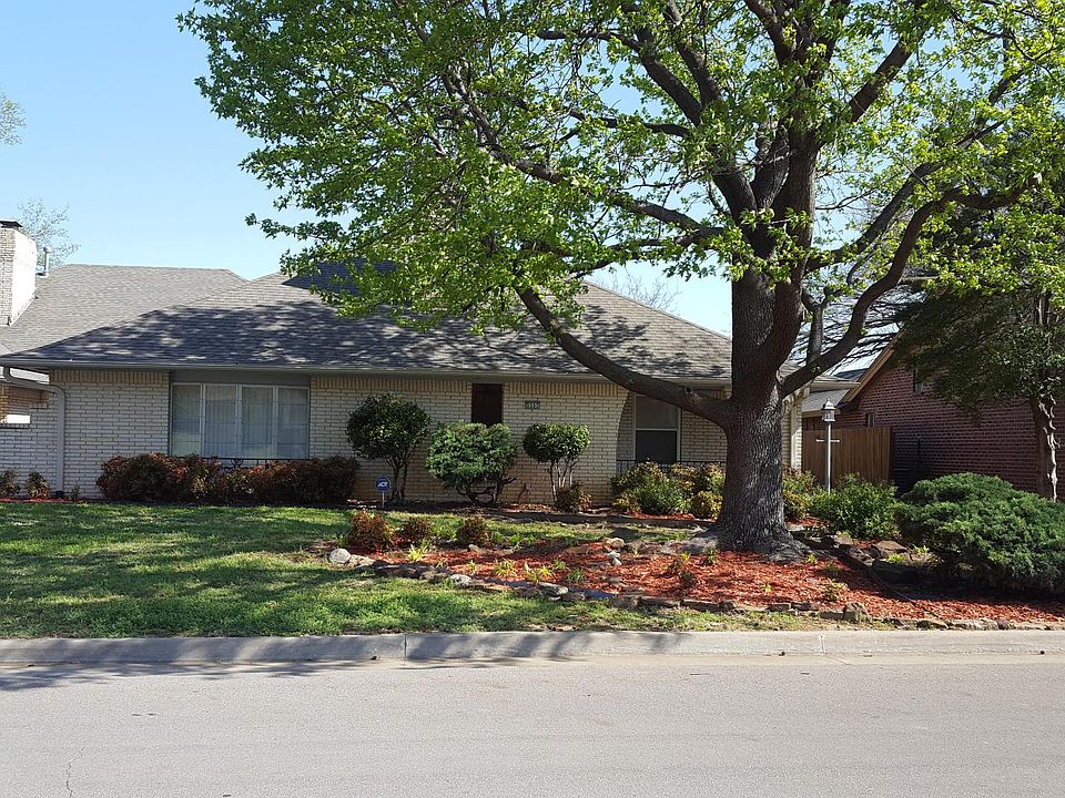 5557 E 61 Place, East of St Francis Hospital, So of 61 St. turn on Hudson Ave.