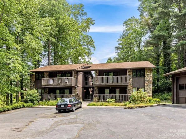 50 Maxine Ln APT 103, Hendersonville, NC 28739