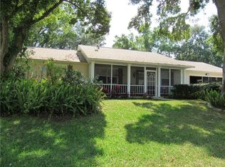 5647 Rosewall Cir, Leesburg, FL 34748