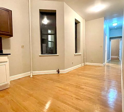 2nd image of 307 E 91st St #1900
