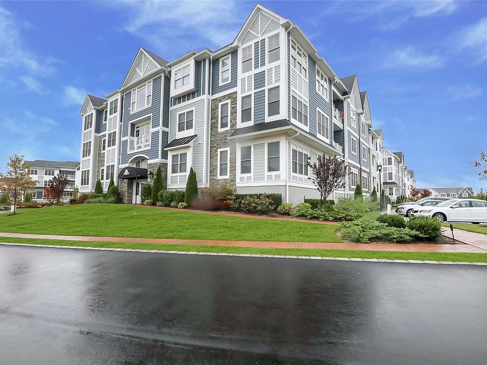 1st image of 34201 Winterberry Dr #201