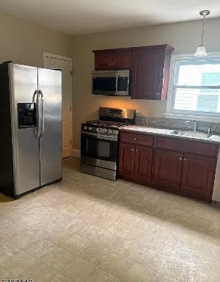94 Summit Ave #1 — Photo 2
