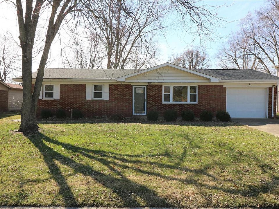 1st image of 39 Dianne Dr