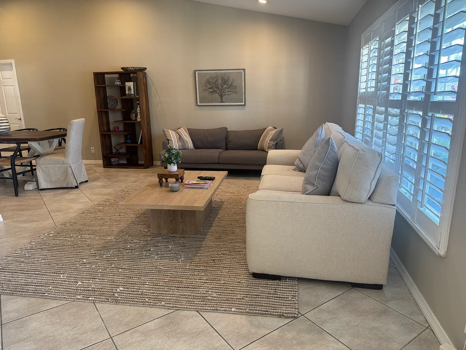4 bed, 2651 sqft, $6,200 — Photo 4
