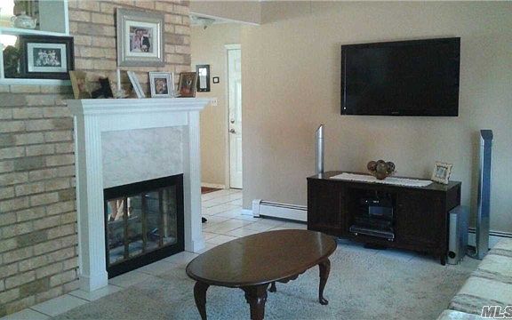 3rd image of 97 Horn Ln