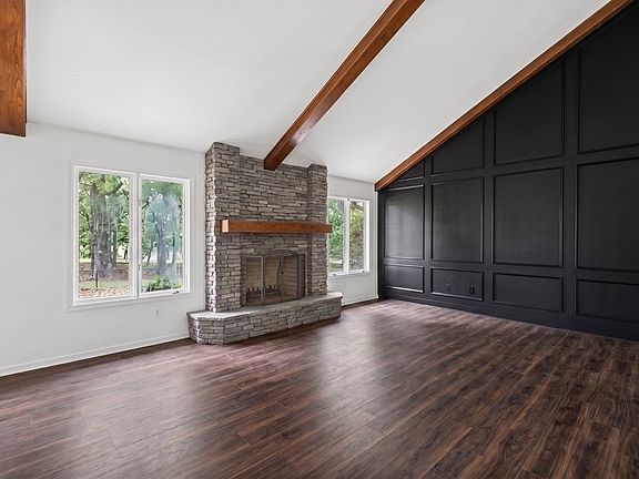 2nd image of 172 Colonial Dr