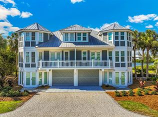 40 Seawatch Lake Dr, Boca Grande, FL 33921