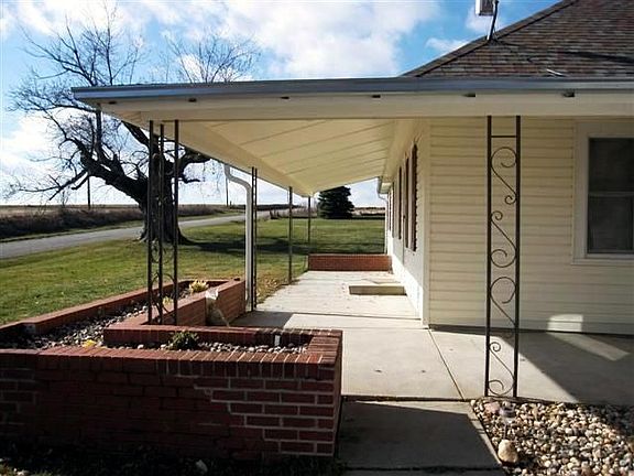 3rd image of 28074 Waubonsie Ave