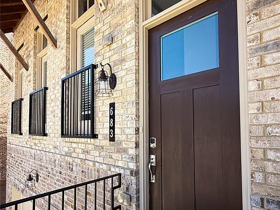 2nd image of 683 Avondale Creek Dr