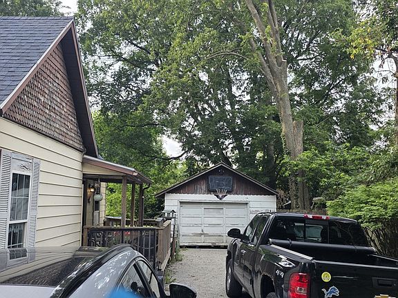 2nd image of 102 W 8th St
