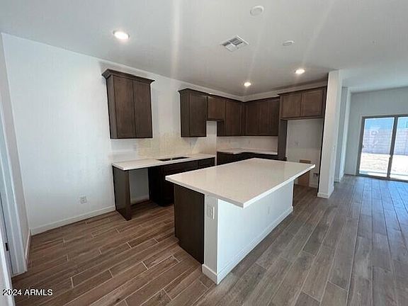 3rd image of 16981 W SELDON Lane