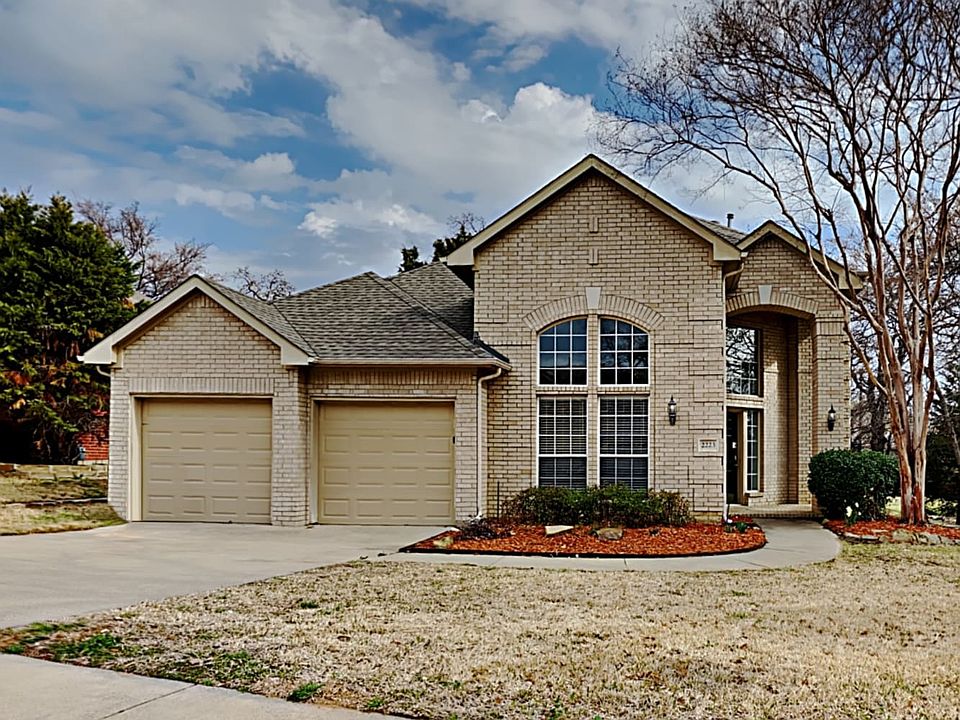 1st image of 2223 Knob Hill Dr