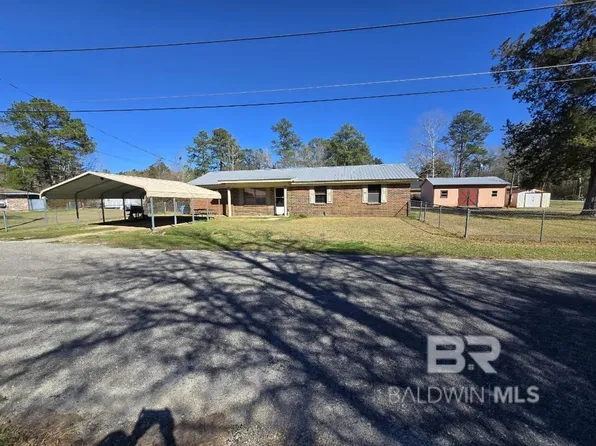 109 Cynthia St, Brewton, AL 36426
