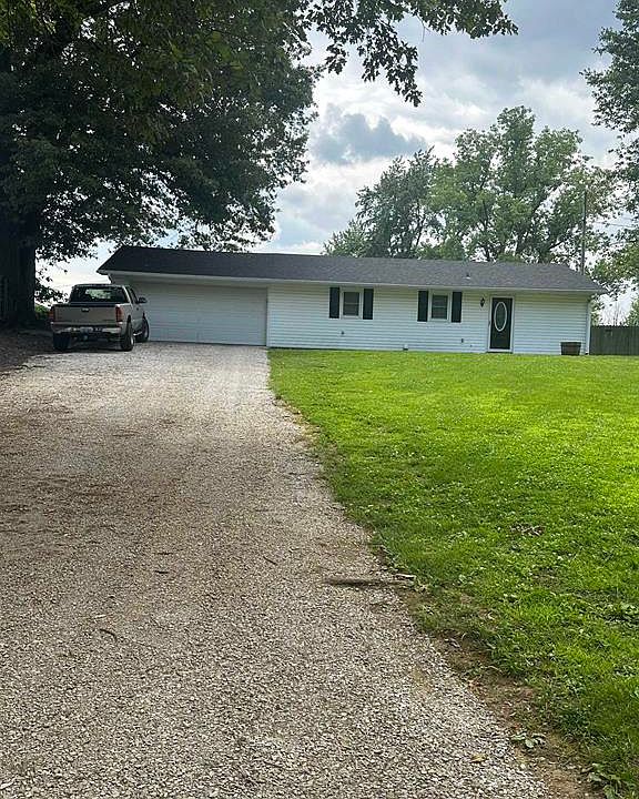 2nd image of 7090 Kentucky #144