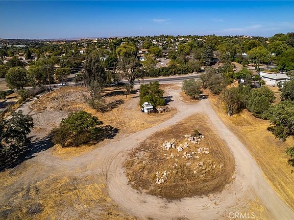 4th image of 420 Creston Rd #M