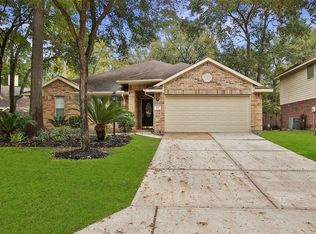 111 W Russet Grove Cir, Conroe, TX 77384