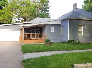 1118 W 8th St, Hastings, NE 68901