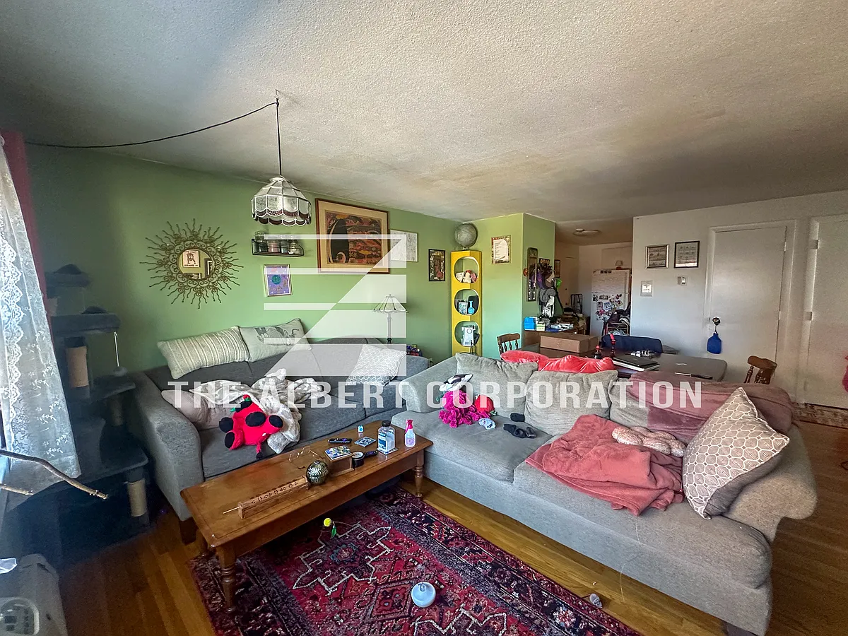 Building Photo - 36 Dighton St #7