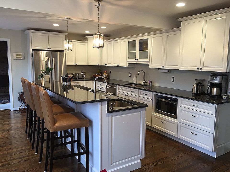 2nd image of 1509 Balmoral Dr