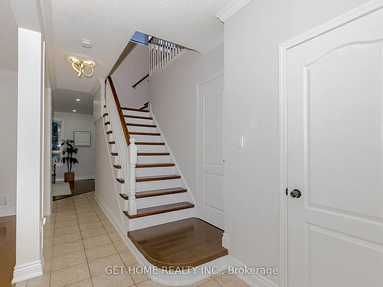 5180 Blue Spruce Ave — Photo 6