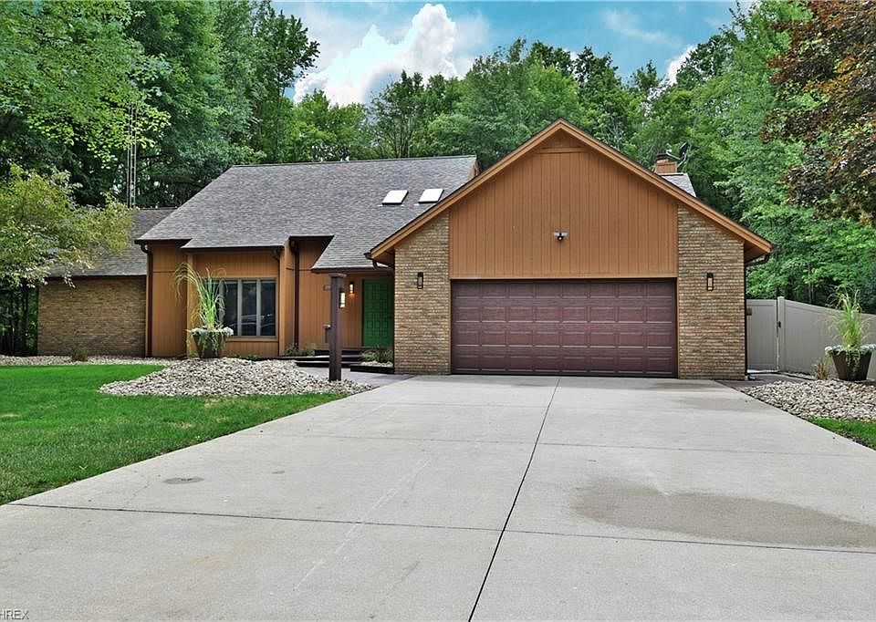 1st image of 332 Avalon Dr SE