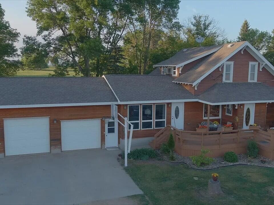 1st image of 19403 463rd Ave