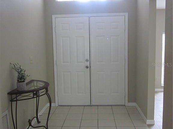 3rd image of 1802 Wakefield Dr