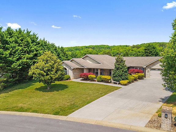 2nd image of 1018 Southwind Cir