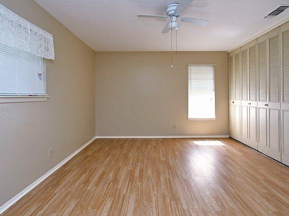 5th image of 5503 Rolling Dale Dr