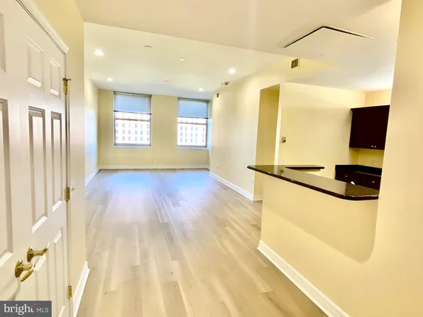 1600 Arch St #803, Philadelphia, PA 19103