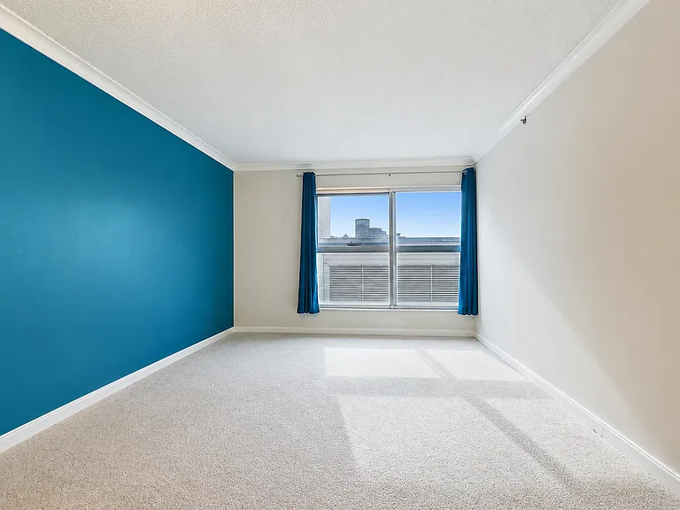 777 7th St NW #804 — Photo 3