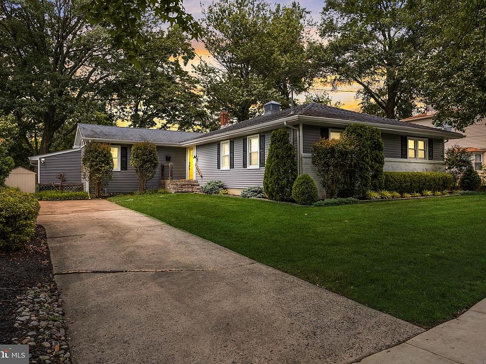 1st image of 613 Maple Ave