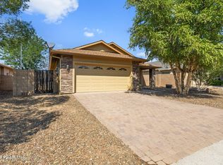 480 N La Paz St, Dewey, AZ 86327