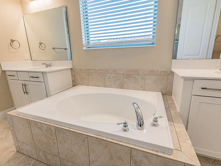 8278 Procida Isle Ln — Photo 54