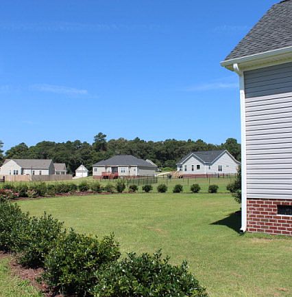5th image of 330 Stillwater Creek Dr