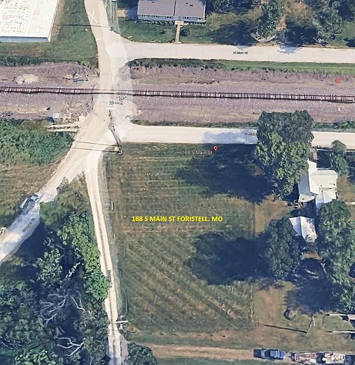 2nd image of 168 S Main St