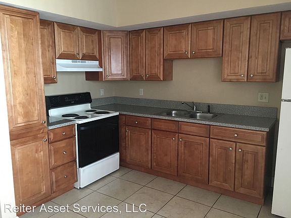 5th image of 17111 NE 14th Ave APT 1