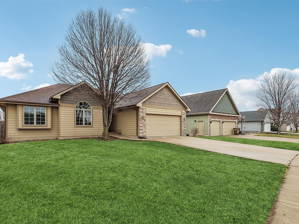 1st image of 511 Mallard Pointe Dr NW