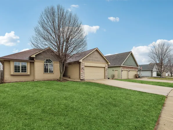511 Mallard Pointe Dr NW, Bondurant, IA 50035