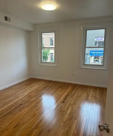 602 Washington St #2 — Photo 6