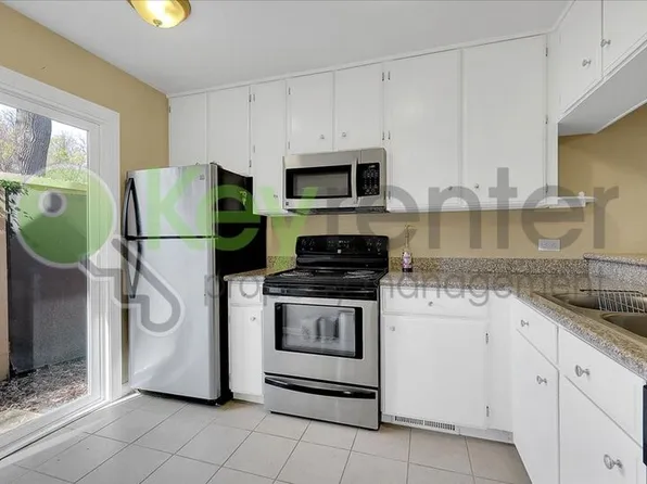 2254 Woodside Ln Unit 2, Sacramento, CA 95825