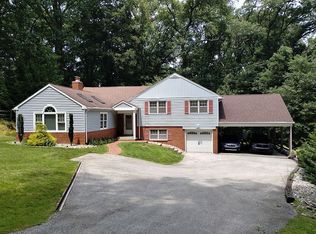 751 Red Oak Ter, Wayne, PA 19087