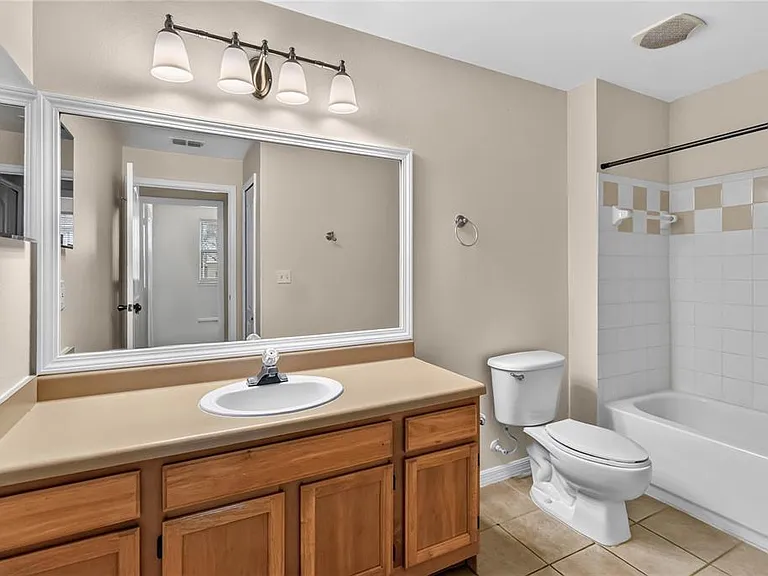 5002 Mangrove Aly #102 — Photo 25